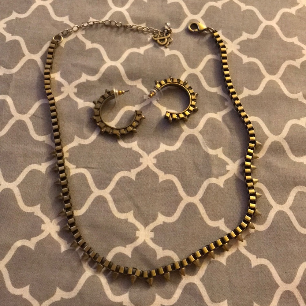 Rock&Republic 2 piece jewelry set